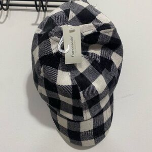 Francesca's Collections Black and White Plaid Hat